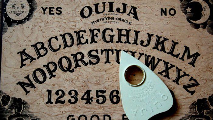 La planche Ouija pour la voyance