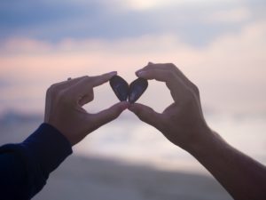 coeur entre les mains