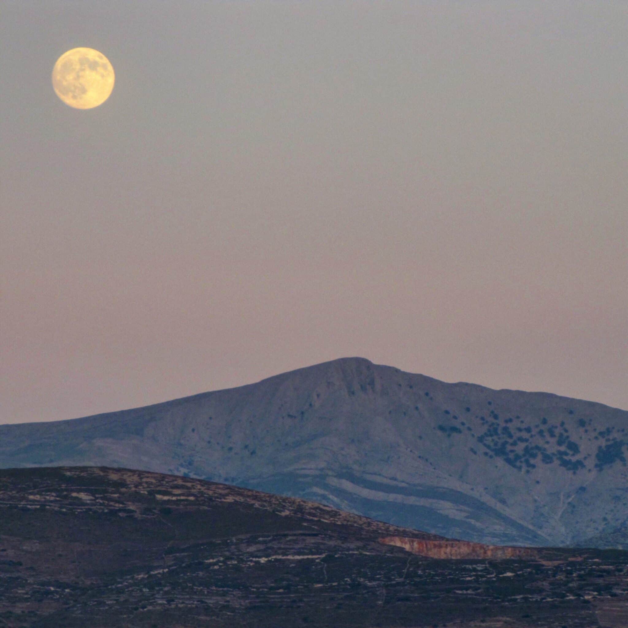 moon rise over the mountains 2023 11 27 05 25 29 utc scaled